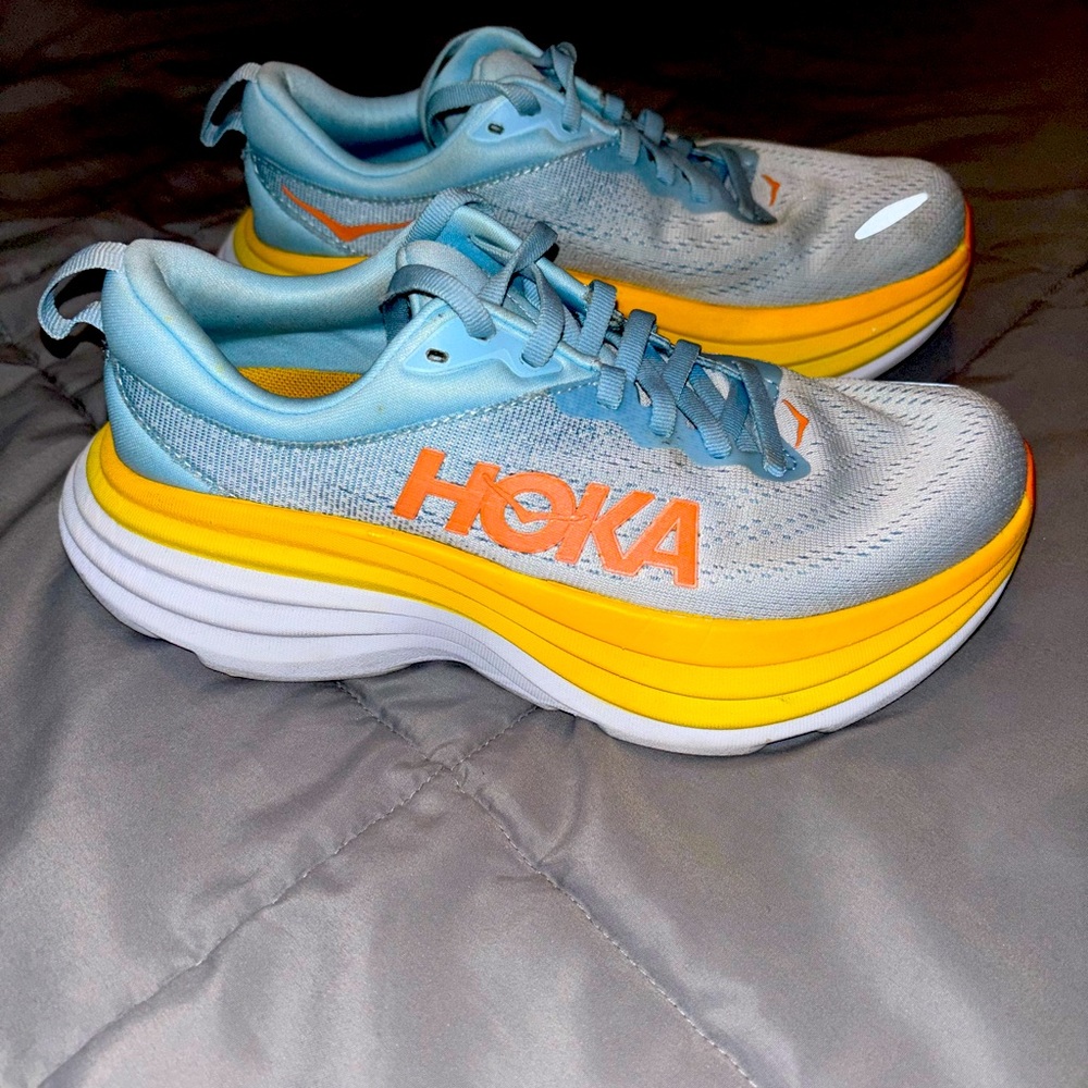 Hoka Bondi 8. Running/Walking shoe. Comfortable and lightweight.. worn once.